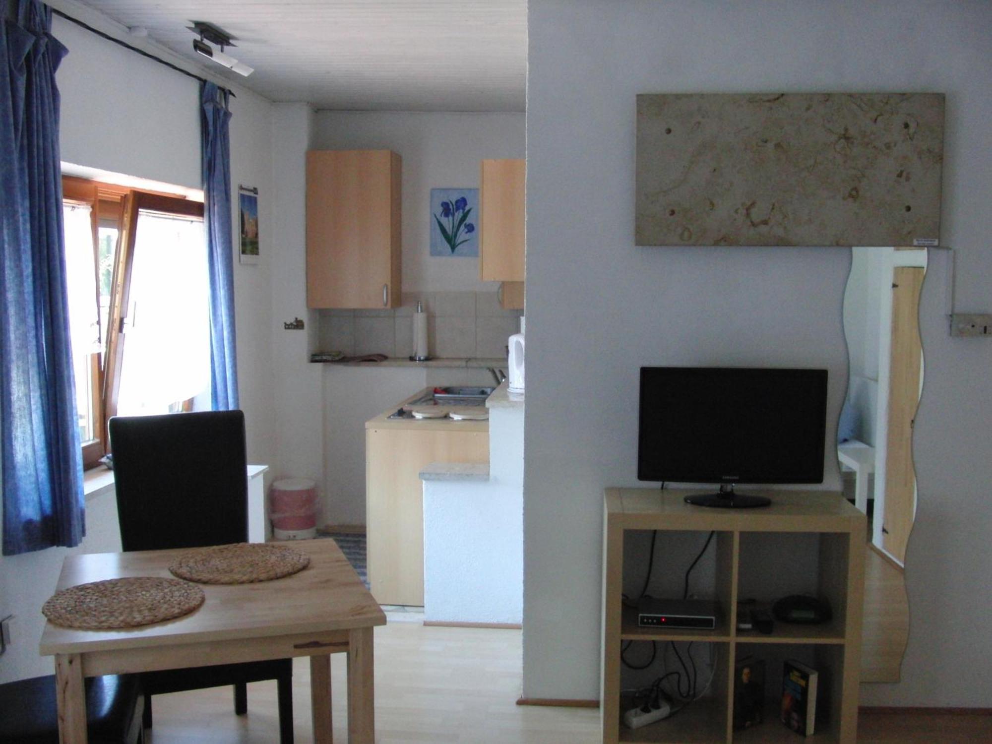 Burgauer Hof Apartment Bilik gambar