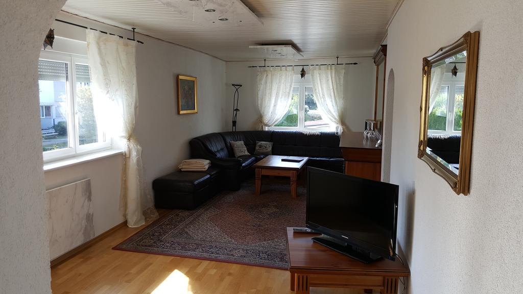 Burgauer Hof Apartment Luaran gambar